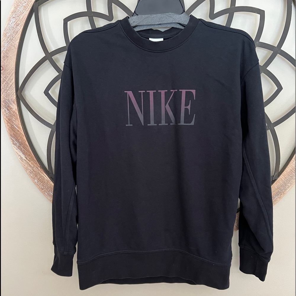 Nike sweatshirt